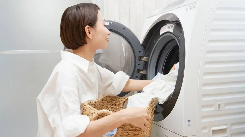 衣服汗臭味洗不掉怎麼辦？內行推薦「２清潔神物」便宜又乾淨，還能有效除臭