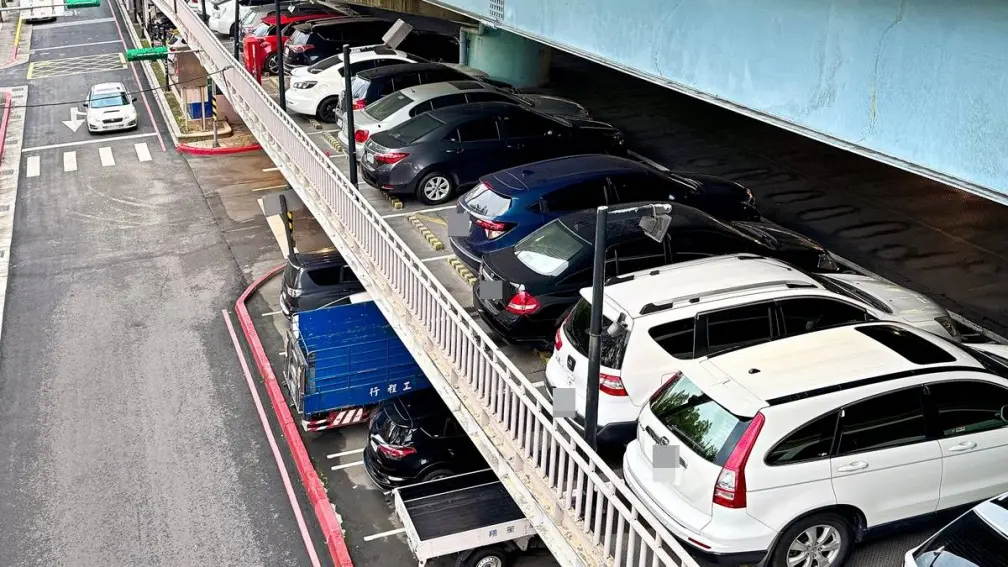 停車不再靠運氣！LINE「找車位神器」助你３秒找到，還有收費方式、一鍵導航