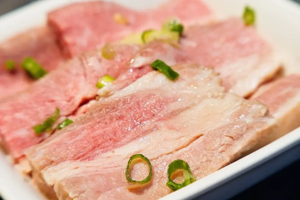 非洲豬瘟會傳染給人嗎？染病豬肉吃下肚會怎樣？食藥署８大QA一次看