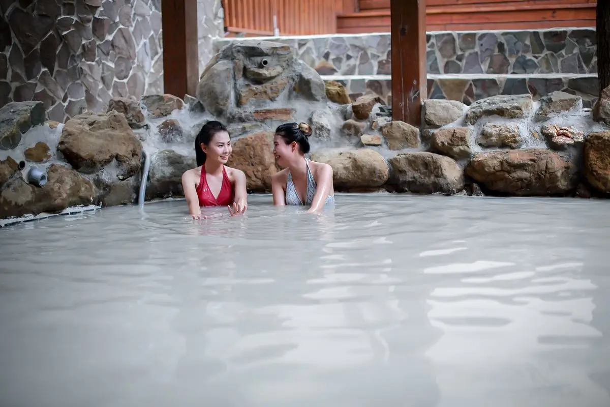 關子嶺泡湯!在地推薦10大必玩、選好湯送iPhone 關子嶺泡湯!在地推薦10大必玩、選好湯送iPhone