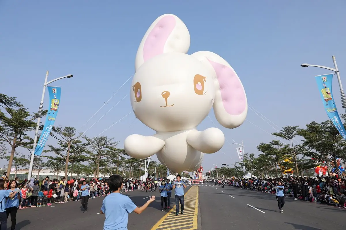 可愛軍團現身！亞洲最大氣球遊行，周六登場！