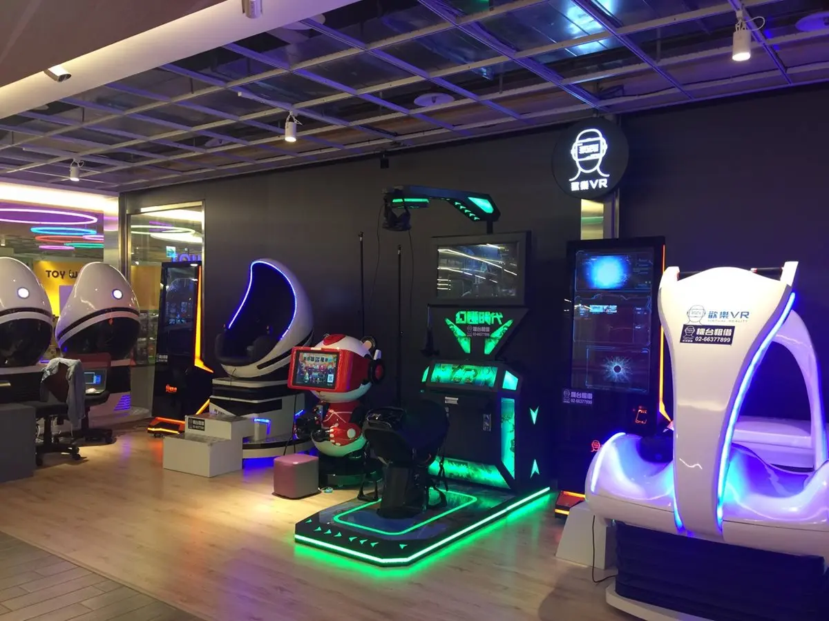【新開店】竹北瘋玩新亮點!透明迷你KTV、VR體驗好吸睛 【新開店】竹北瘋玩新亮點!透明迷你KTV、VR體驗好吸睛