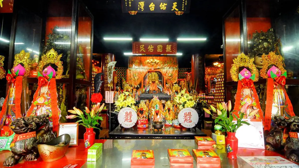 超靈驗3財神廟(2) 巨無霸關公斬小人 擲出聖杯168帶回家 超靈驗3財神廟(2) 巨無霸關公斬小人 擲出聖杯168帶回家