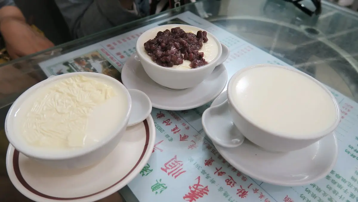 【澳門新亮點】澳門必吃5間小館美食,黑胡椒燒臘、燉奶、炸雲吞! 【澳門新亮點】澳門必吃5間小館美食,黑胡椒燒臘、燉奶、炸雲吞!