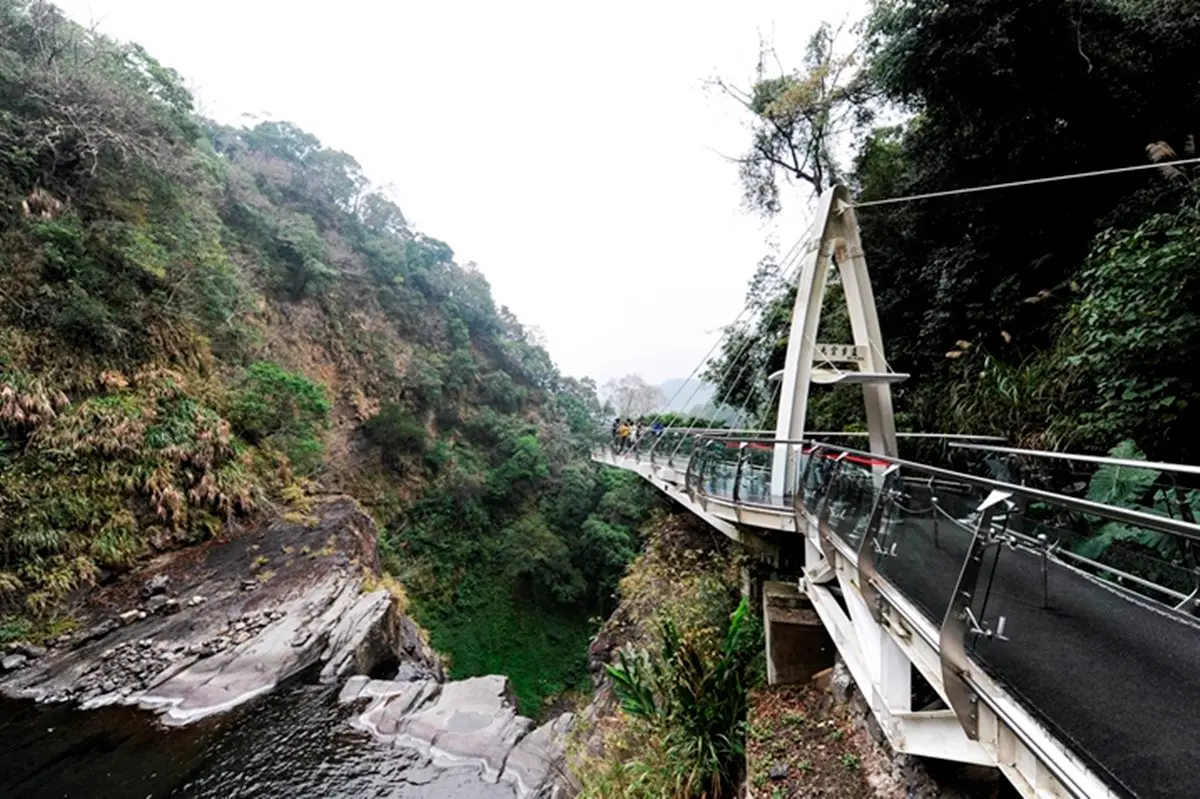 溫泉區再添一處!泡湯、賞梅花還可走新吊橋 溫泉區再添一處!泡湯、賞梅花還可走新吊橋