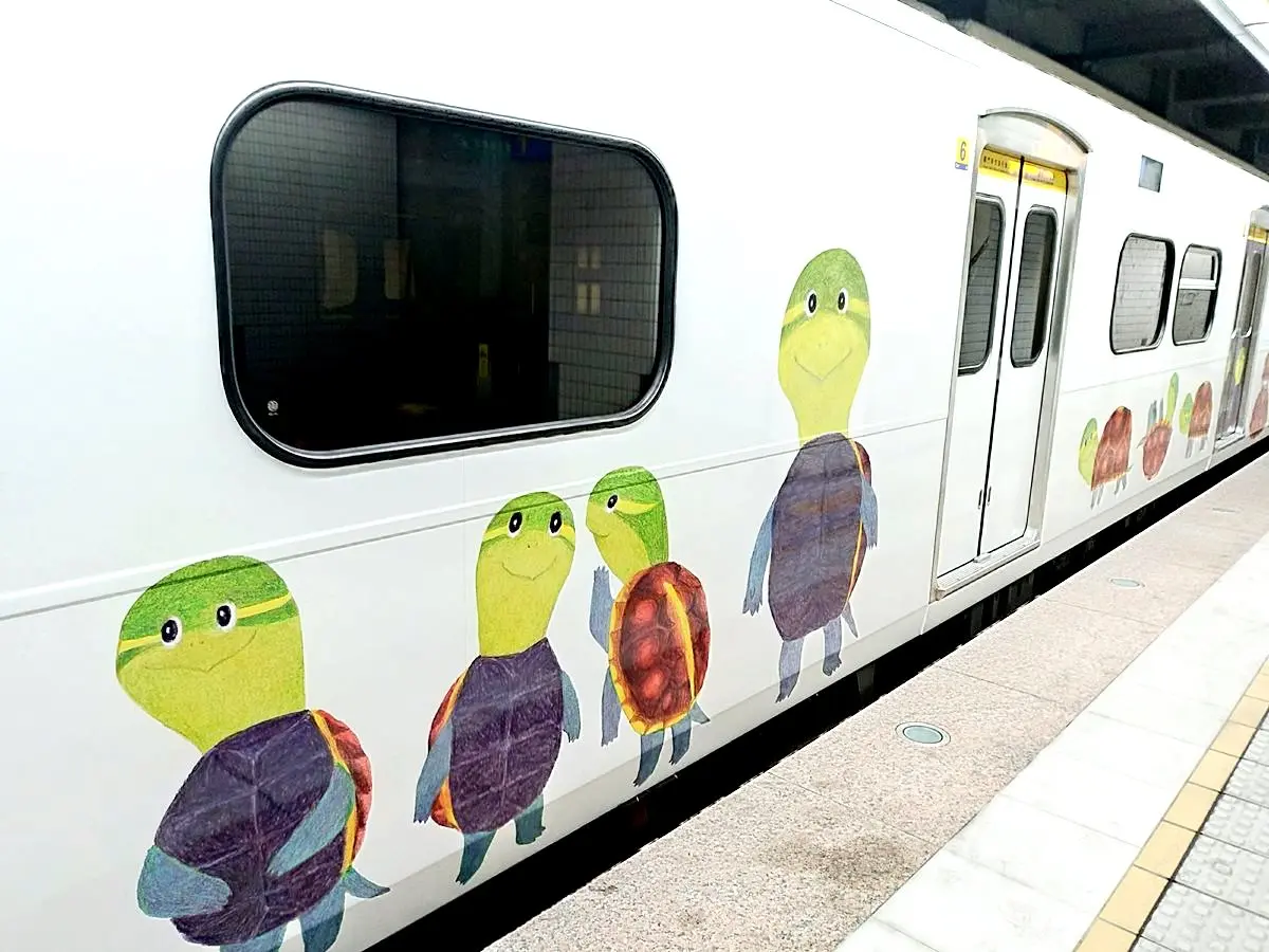 超萌生態列車  8大彩繪動物任你拍
