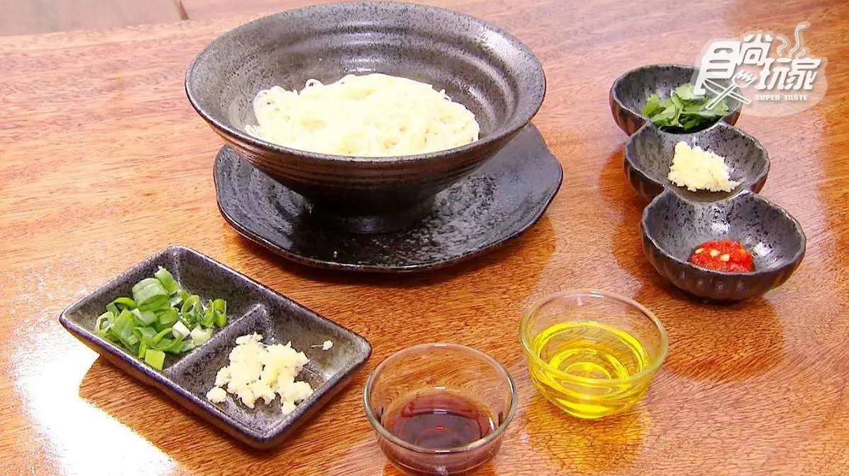 宜蘭可以採日本白草莓 快來採好採滿! 宜蘭可以採日本白草莓 快來採好採滿!