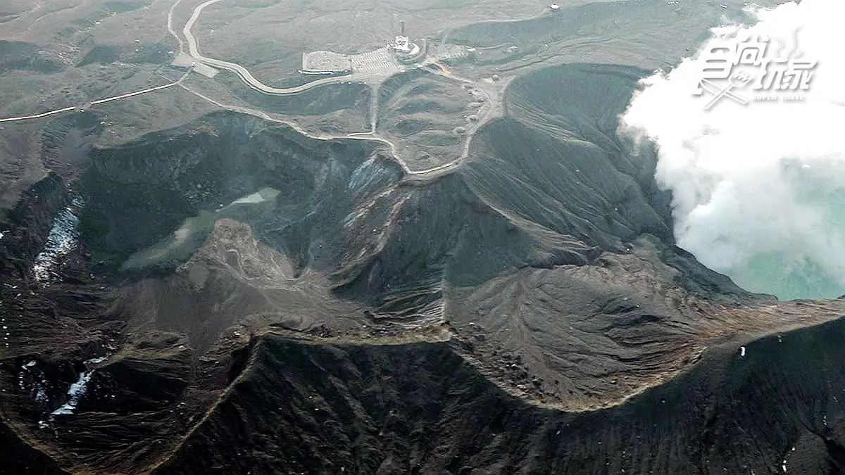 搭直升機看世界第一大破火山口 比4D震撼100倍! 搭直升機看世界第一大破火山口 比4D震撼100倍!