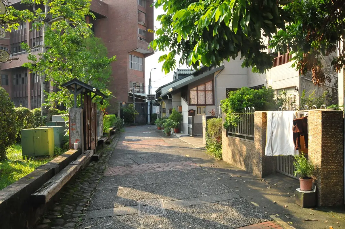 遛男友行程我備好了!宜蘭文青逛老屋集市、百年古巷、嘗蛤蠣羊肉湯 遛男友行程我備好了!宜蘭文青逛老屋集市、百年古巷、嘗蛤蠣羊肉湯
