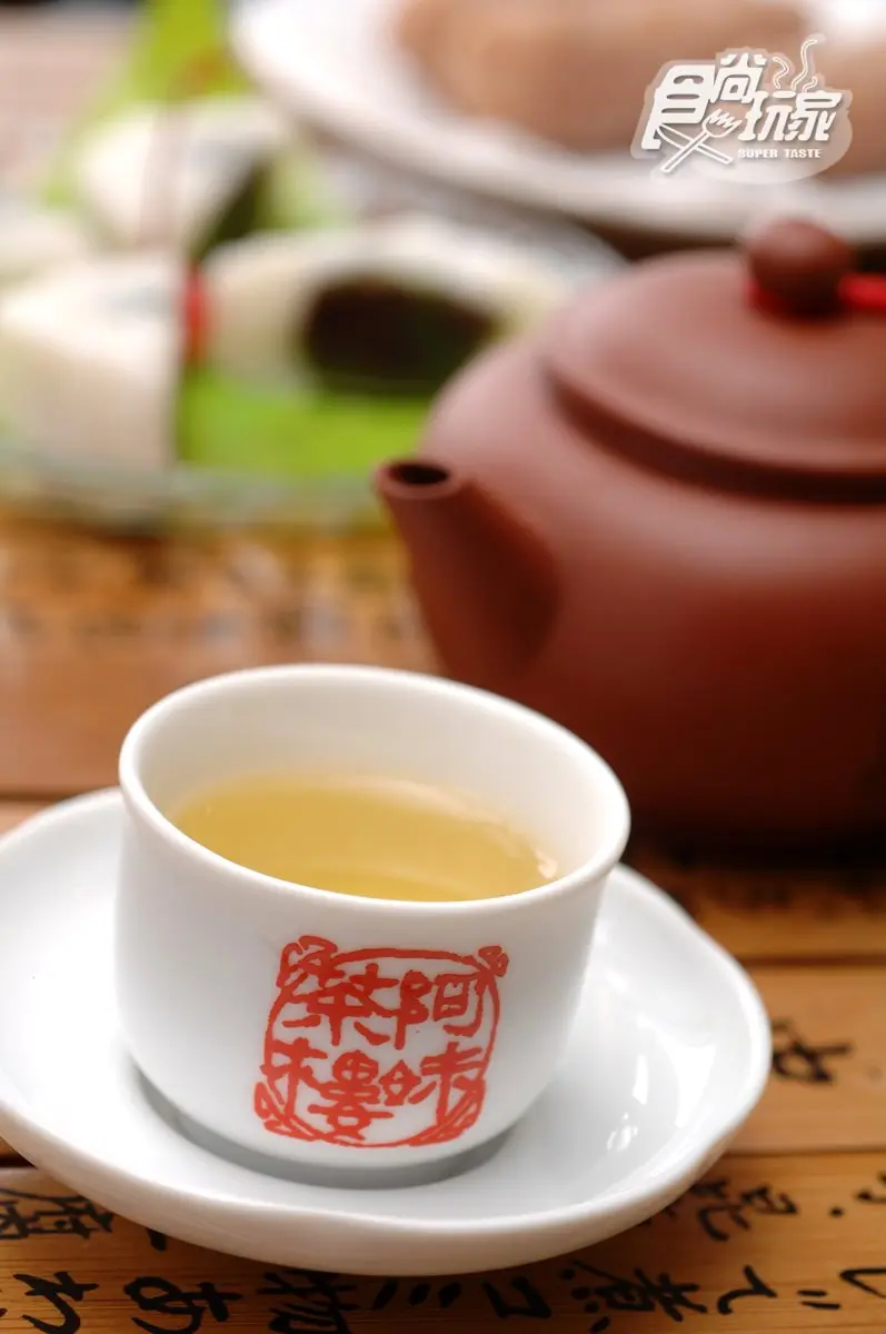 網友力推「再訪度極高」的老街！《神隱少女》茶樓、產金最多百年礦坑、鬼臉劇場、40年老芋圓