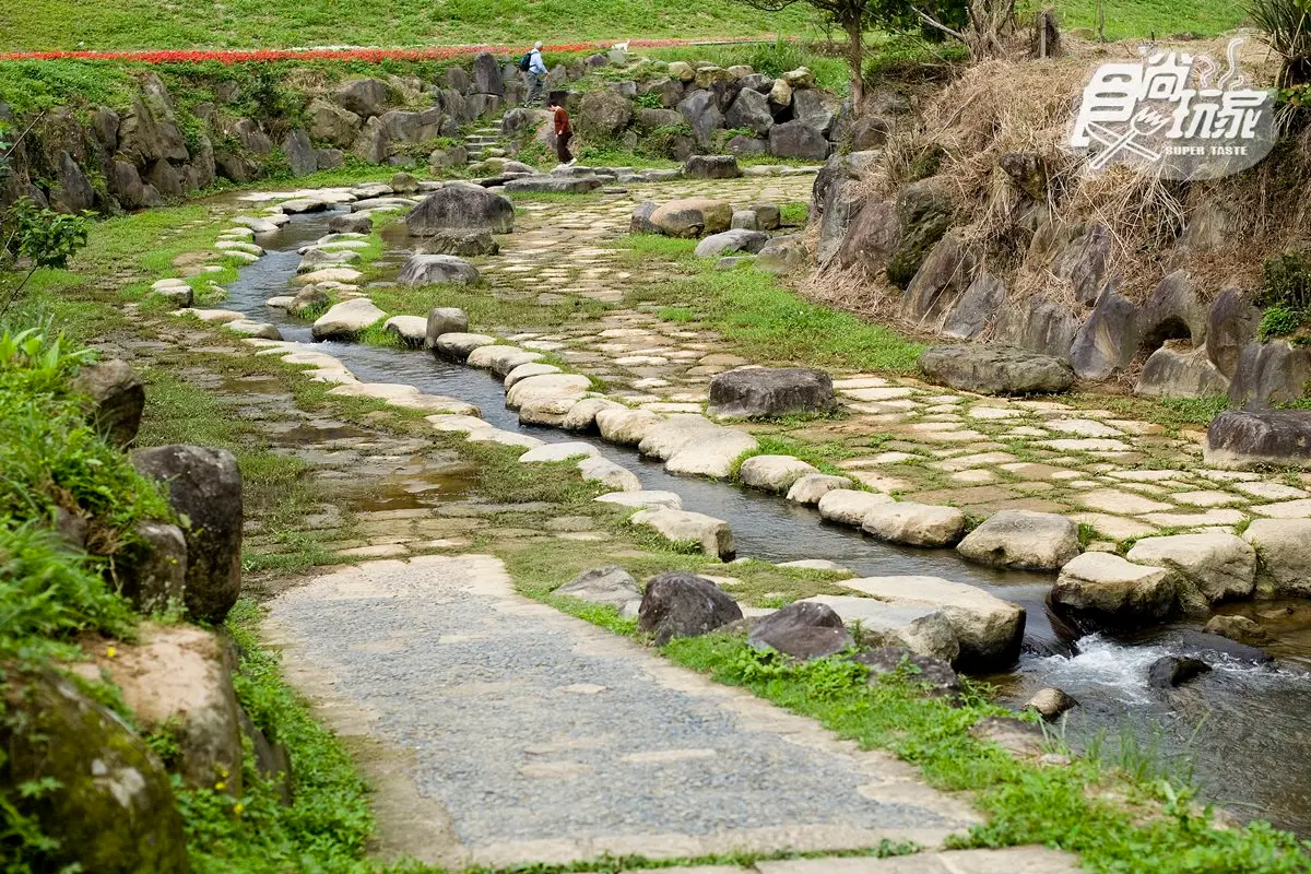 大溝溪自然步道  沿途賞花平台戲水