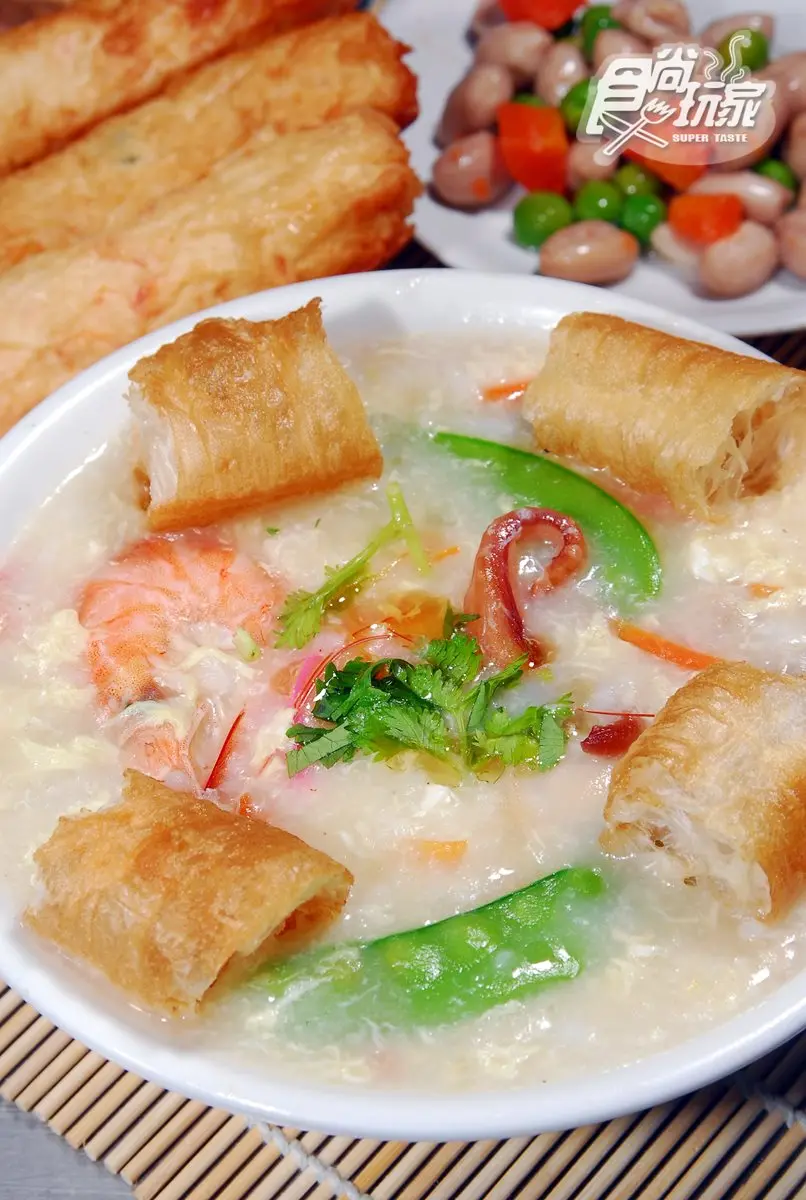 台中「中華路夜市」吃不膩這7攤:花生醬炒牛肉、雙鍋炸臭豆腐、獨家醬汁炭烤 台中「中華路夜市」吃不膩這7攤:花生醬炒牛肉、雙鍋炸臭豆腐、獨家醬汁炭烤