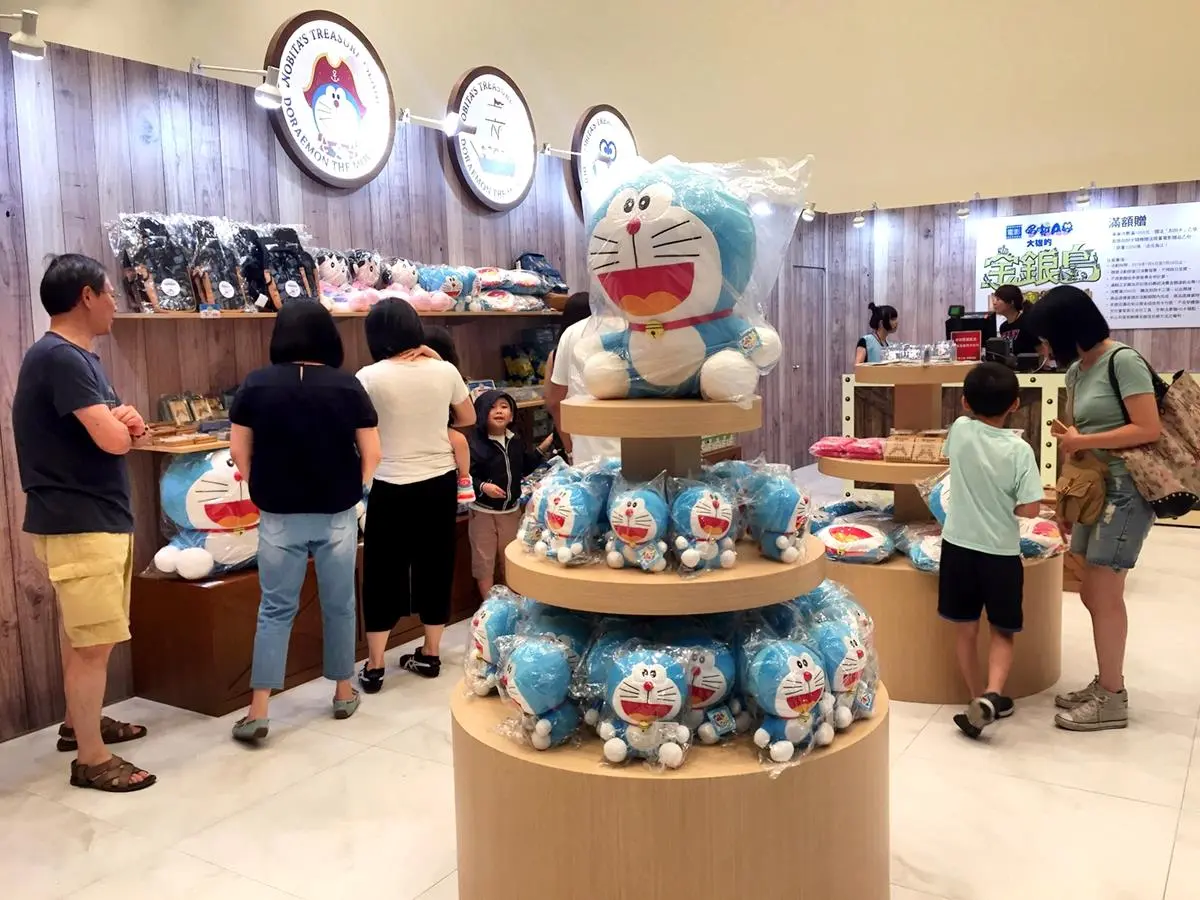 照了放大燈！6米高巨型公仔現身「哆啦A夢！金銀島奪寶探險」主題展，免費入場拍個夠！