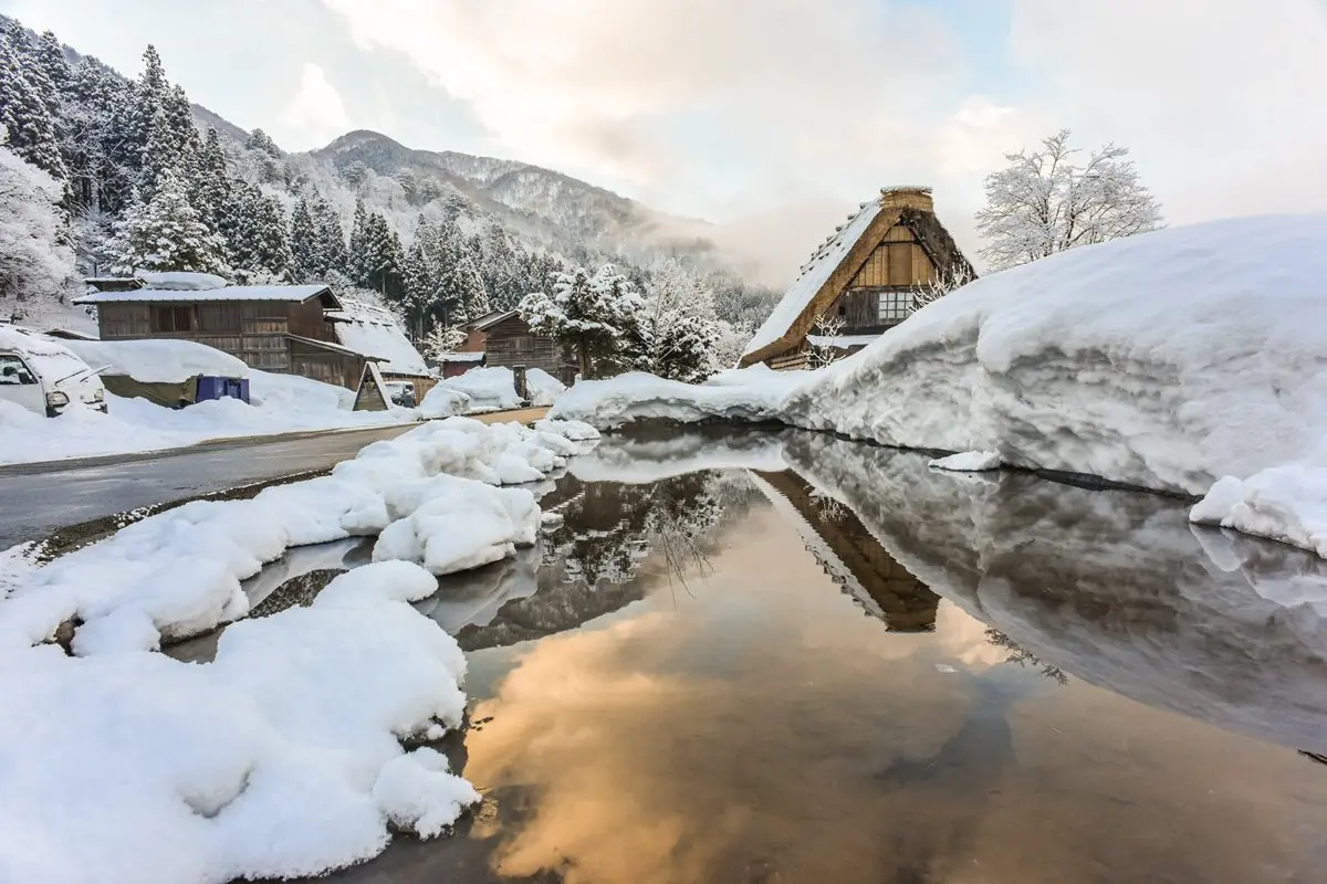 天天飛17米大雪牆「立山黑部」！長榮航空增班，還可順遊絕美「合掌村」