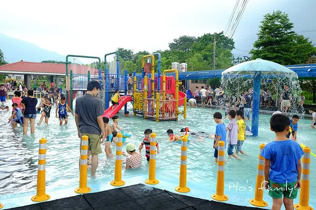 暑假就靠這個懶人包！全台12個「免費親水公園」開放中！巨龍滑水道、SPA大水瀑、水濂繩索