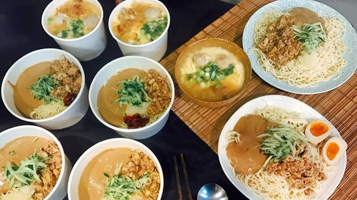 12家超人氣涼麵你愛哪一味？炸醬＋麻醬、蔬菜手擀刀切麵、起司咖哩蕎麥涼麵、手工菠菜麵