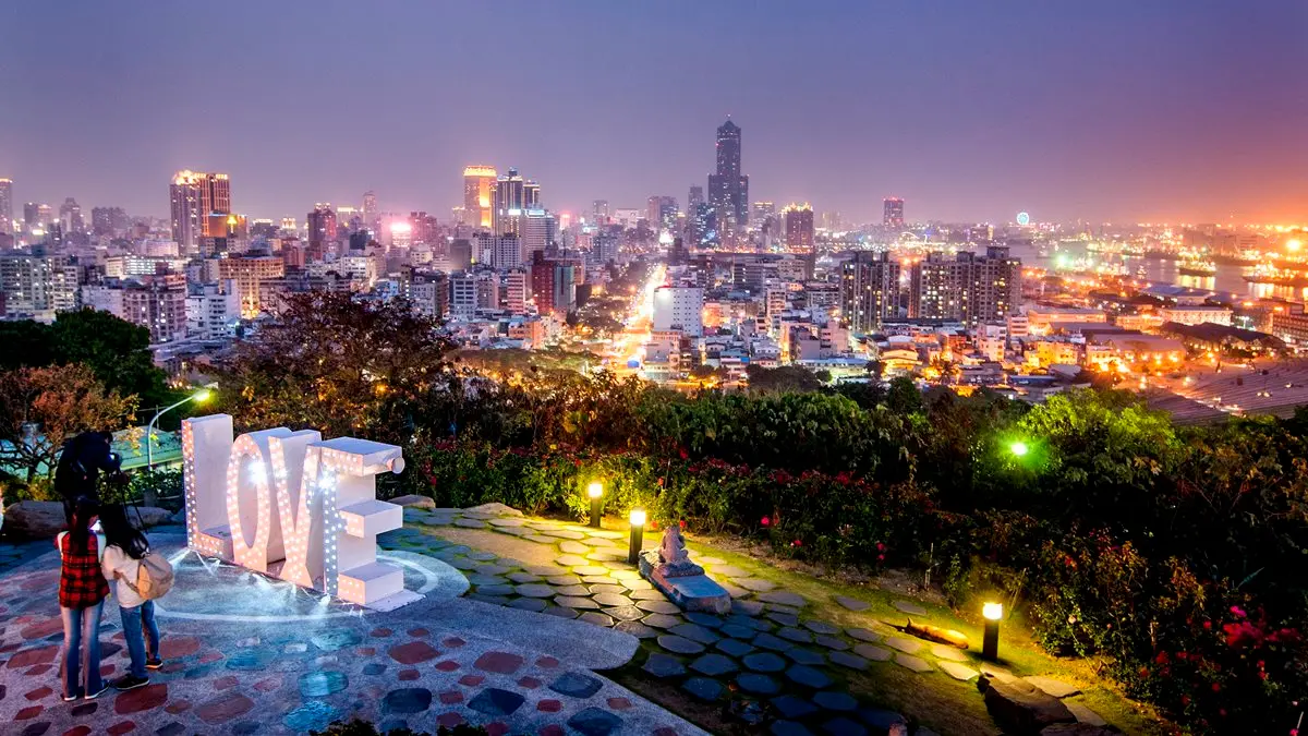 高雄夜景推薦１：壽山情人觀景台
