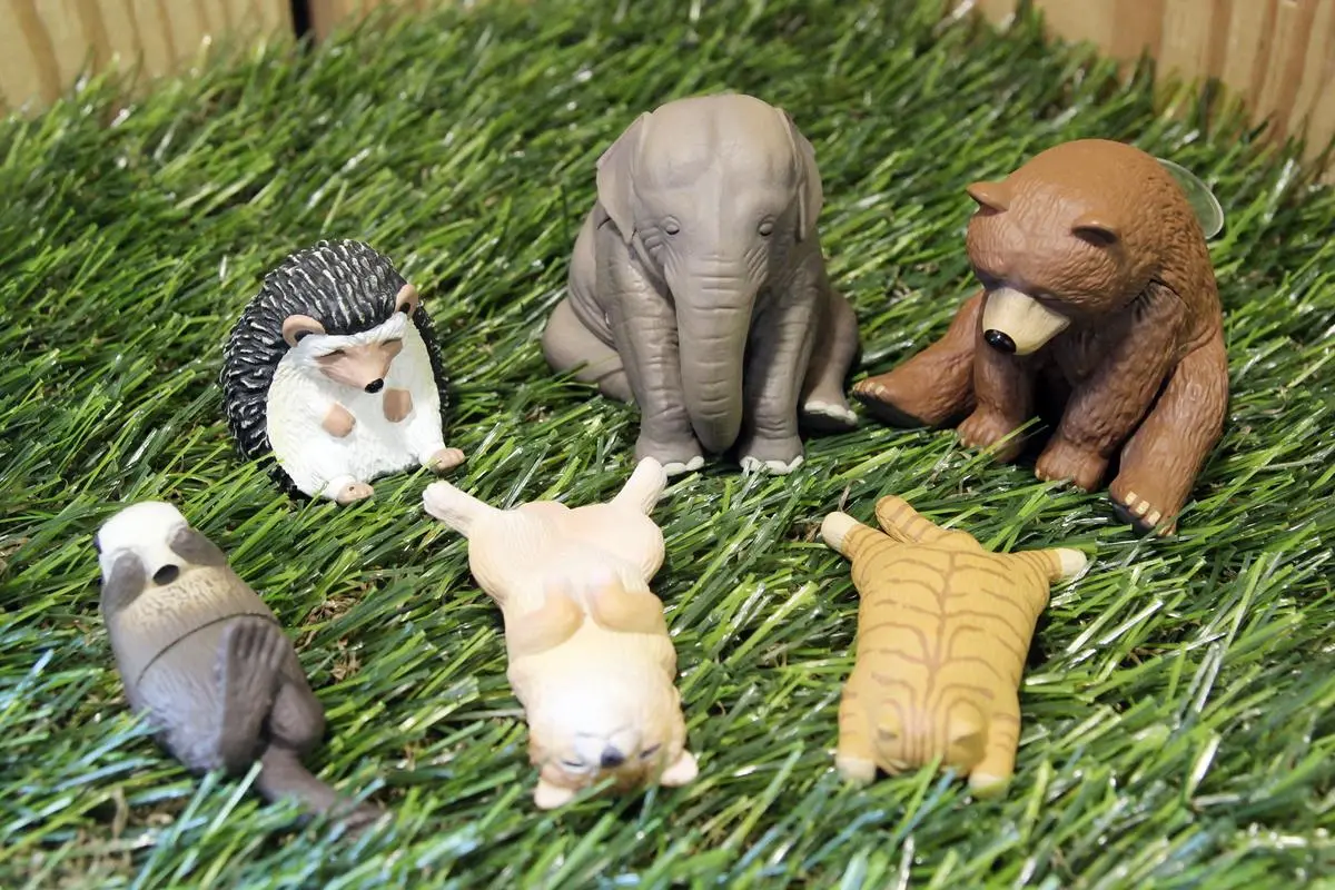 扭蛋迷要集！超商新集點「休眠動物園」公仔，還有放大版存錢筒！