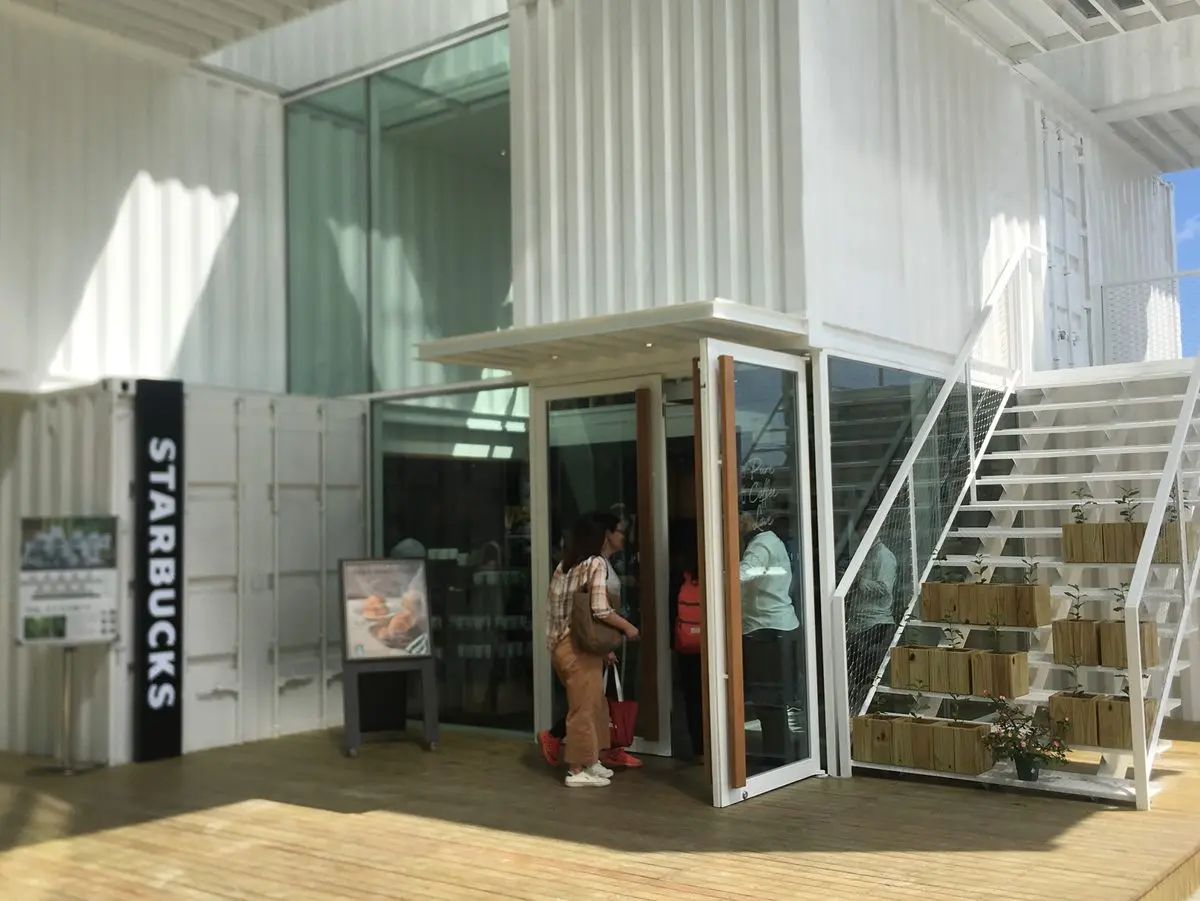 第一天現場直擊！全台首間「貨櫃屋星巴克」花蓮洄瀾門市開幕搶先看！