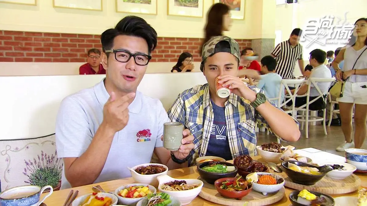 庭園景觀吃到飽餐廳 必吃紅米豬腳 10多種麵包讓你選擇障礙發作