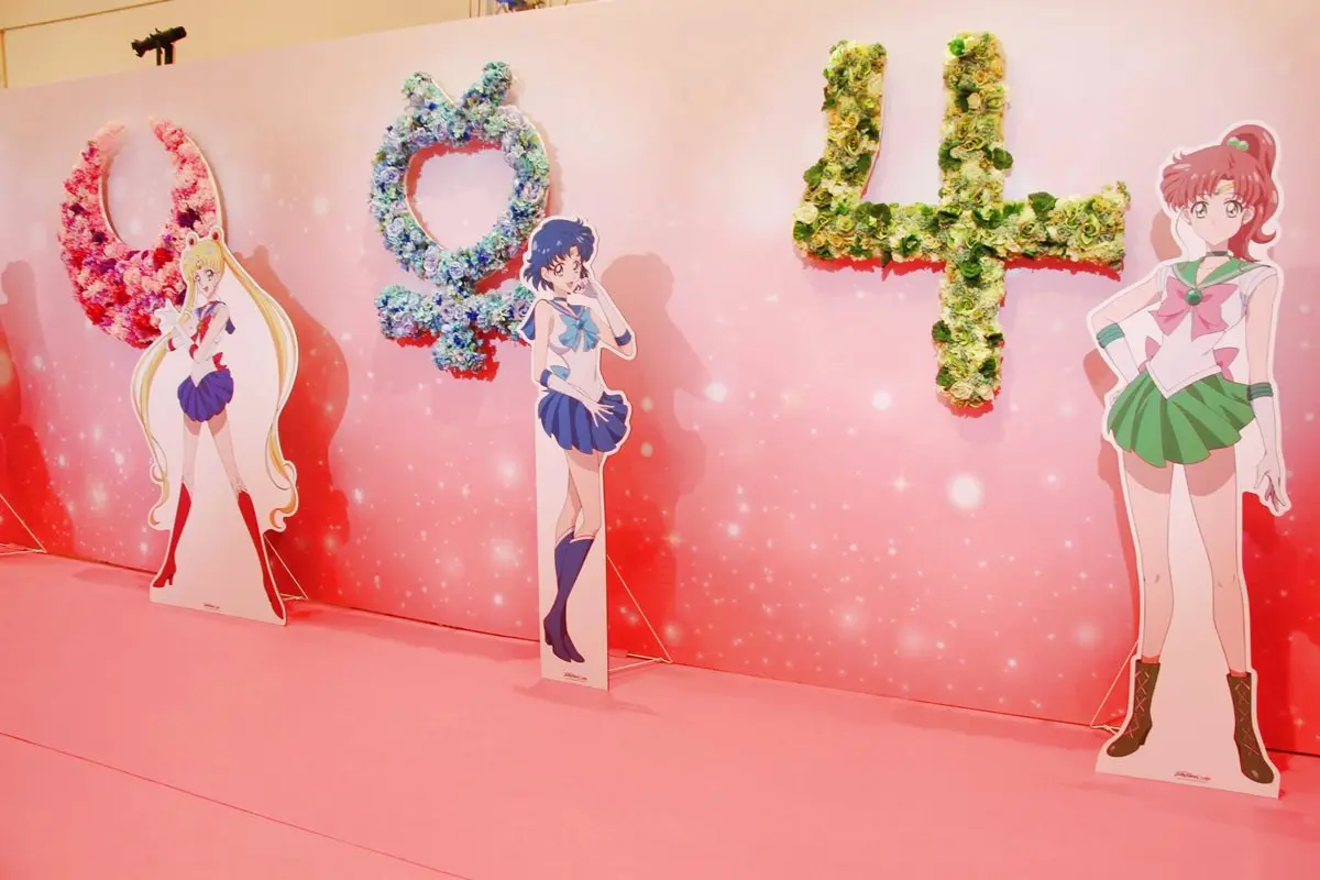 美戰迷出發!《美少女戰士夢幻世界》開展,4大亮點拍美牆、吃綣尾家聯名冰淇淋 美戰迷出發!《美少女戰士夢幻世界》開展,4大亮點拍美牆、吃綣尾家聯名冰淇淋