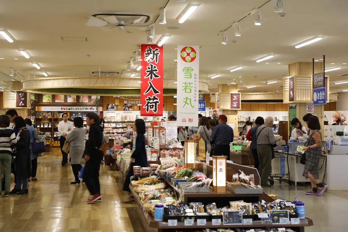 遊日本必買超好吃水果!東北蘋果、甜柿、麝香葡萄 大又香錯過可惜 遊日本必買超好吃水果!東北蘋果、甜柿、麝香葡萄 大又香錯過可惜