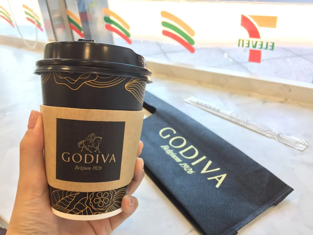 GODIVA「超濃」熱巧克力 小七12/5起買得到 還加送提袋! GODIVA「超濃」熱巧克力 小七12/5起買得到 還加送提袋!