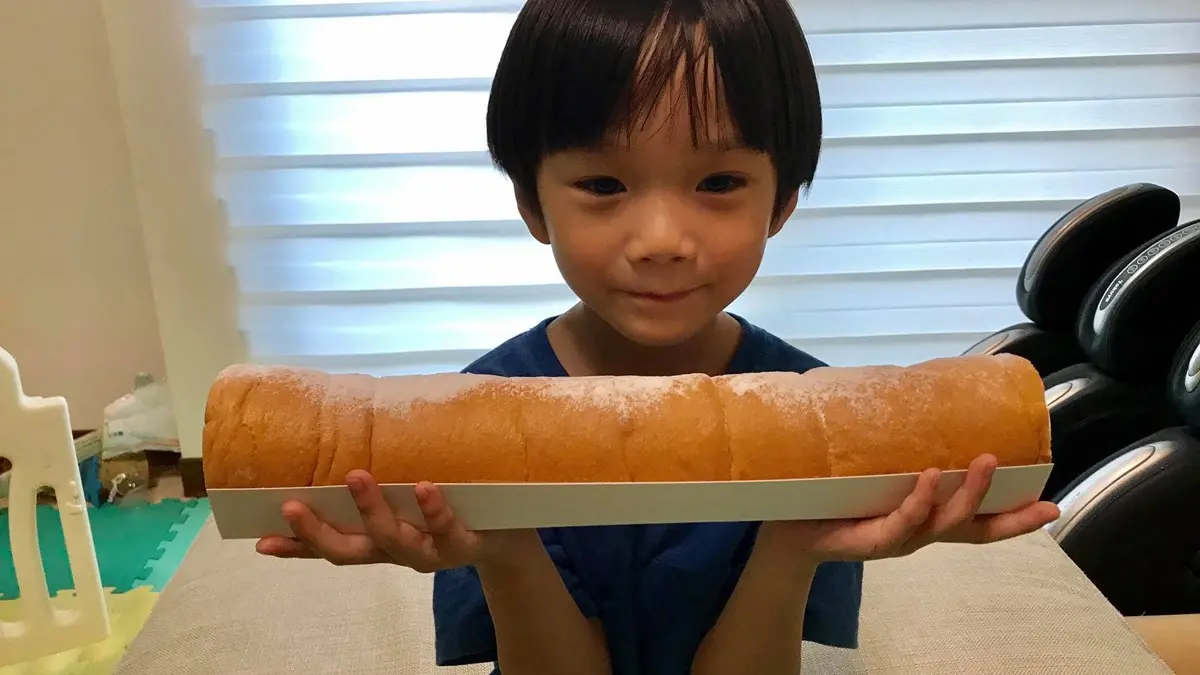 席捲「草莓控」味蕾!高CP「超長草莓生乳捲」+「威猛草莓冰」 席捲「草莓控」味蕾!高CP「超長草莓生乳捲」+「威猛草莓冰」
