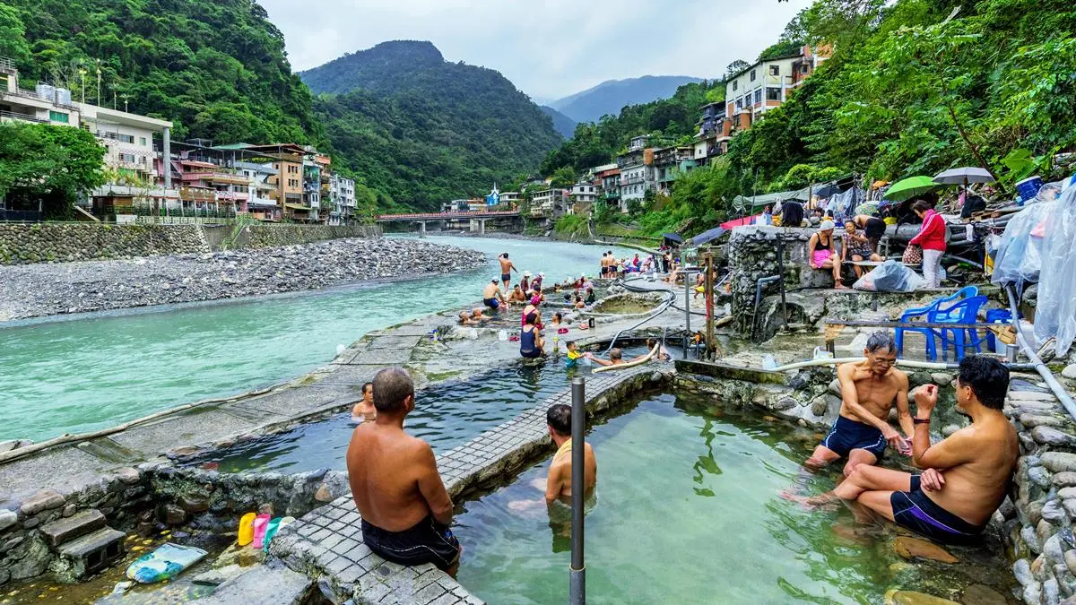 冷颼颼泡個湯！全台溫泉「最受歡迎前5名」準備出發去