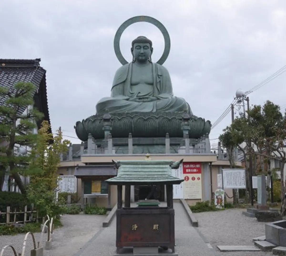 搭小叮噹列車、看日本最帥大佛 到「哆啦A夢故鄉」要這麼玩 搭小叮噹列車、看日本最帥大佛 到「哆啦A夢故鄉」要這麼玩