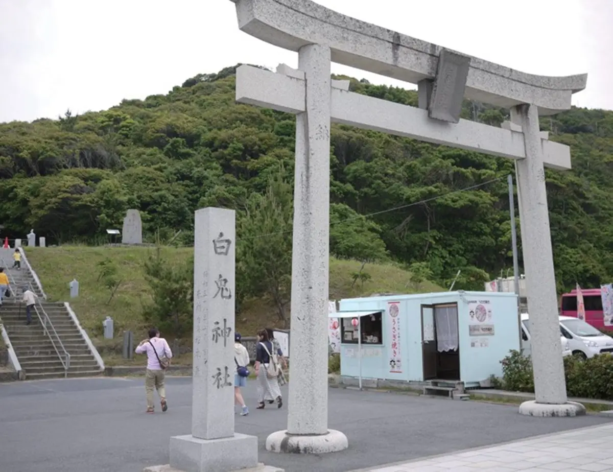 少女系噴發的超萌神社  「白兔大神」成戀愛聖地