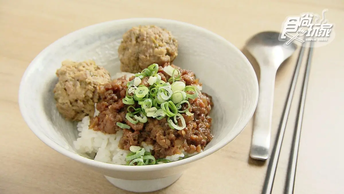 藏在老市場的得獎肉燥飯！黃金比例加獨家配方，又香又唰嘴