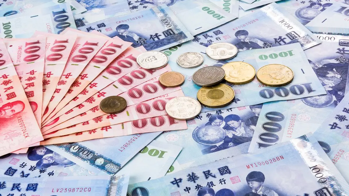 「新春福袋」免排隊!百貨首推「線上預購」抽汽機車、50萬現金 「新春福袋」免排隊!百貨首推「線上預購」抽汽機車、50萬現金
