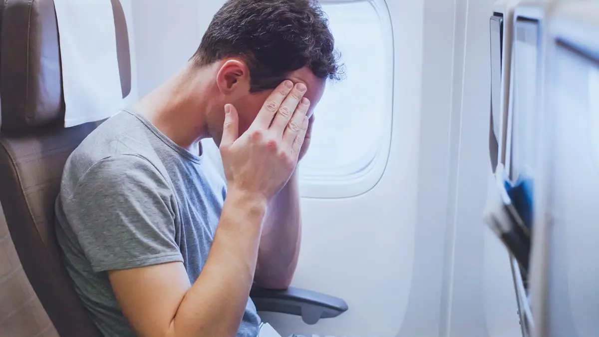 飛機上這「5個行為」最讓人討厭！讓你還沒開玩就先懷疑人生