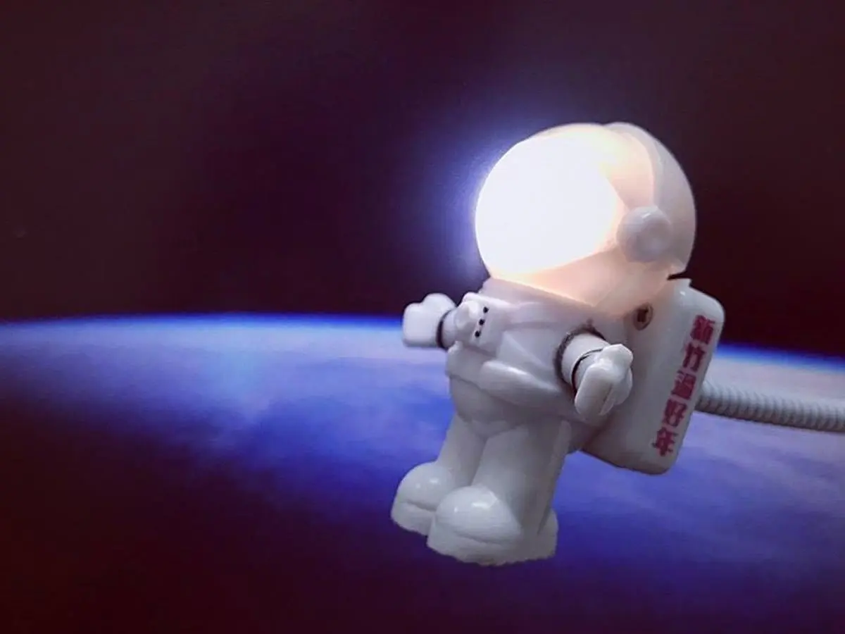 超萌太空人豬豬!宇宙系燈會「7公尺漂浮地球」登場搏版面 超萌太空人豬豬!宇宙系燈會「7公尺漂浮地球」登場搏版面