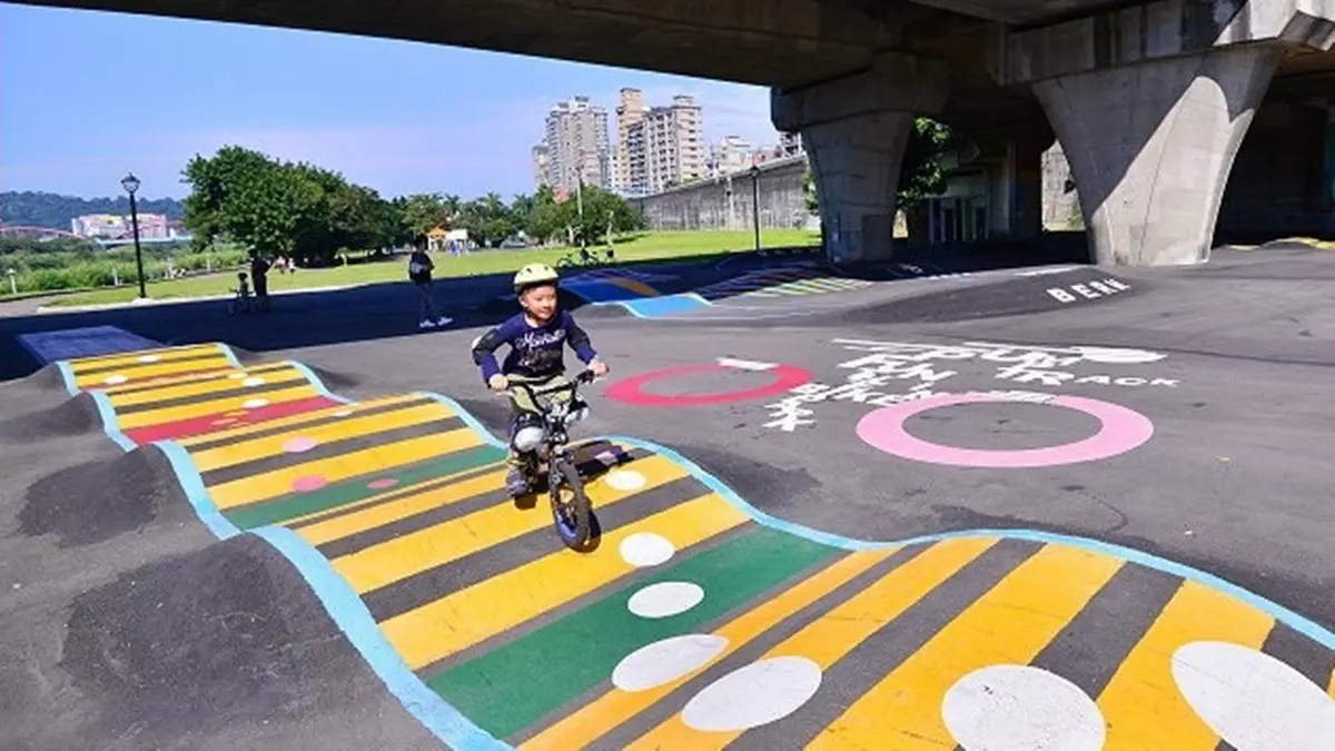 小小越野車手這裡玩！無料「兒童越野單車體驗場」平衡感大挑戰