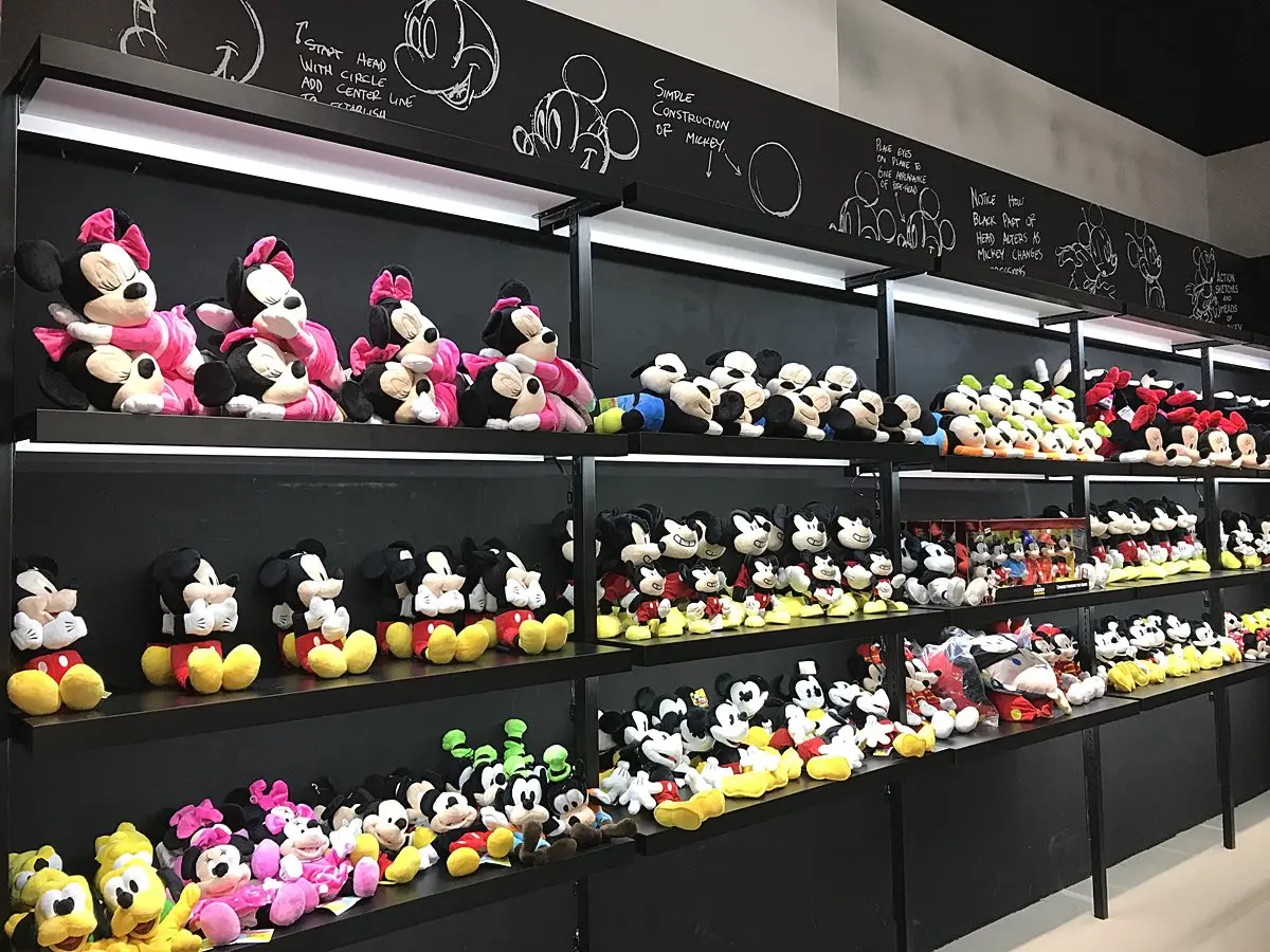 大家我先衝了!南台灣首家「米奇經典Fun閃店」,1000項周邊買到手軟 大家我先衝了!南台灣首家「米奇經典Fun閃店」,1000項周邊買到手軟