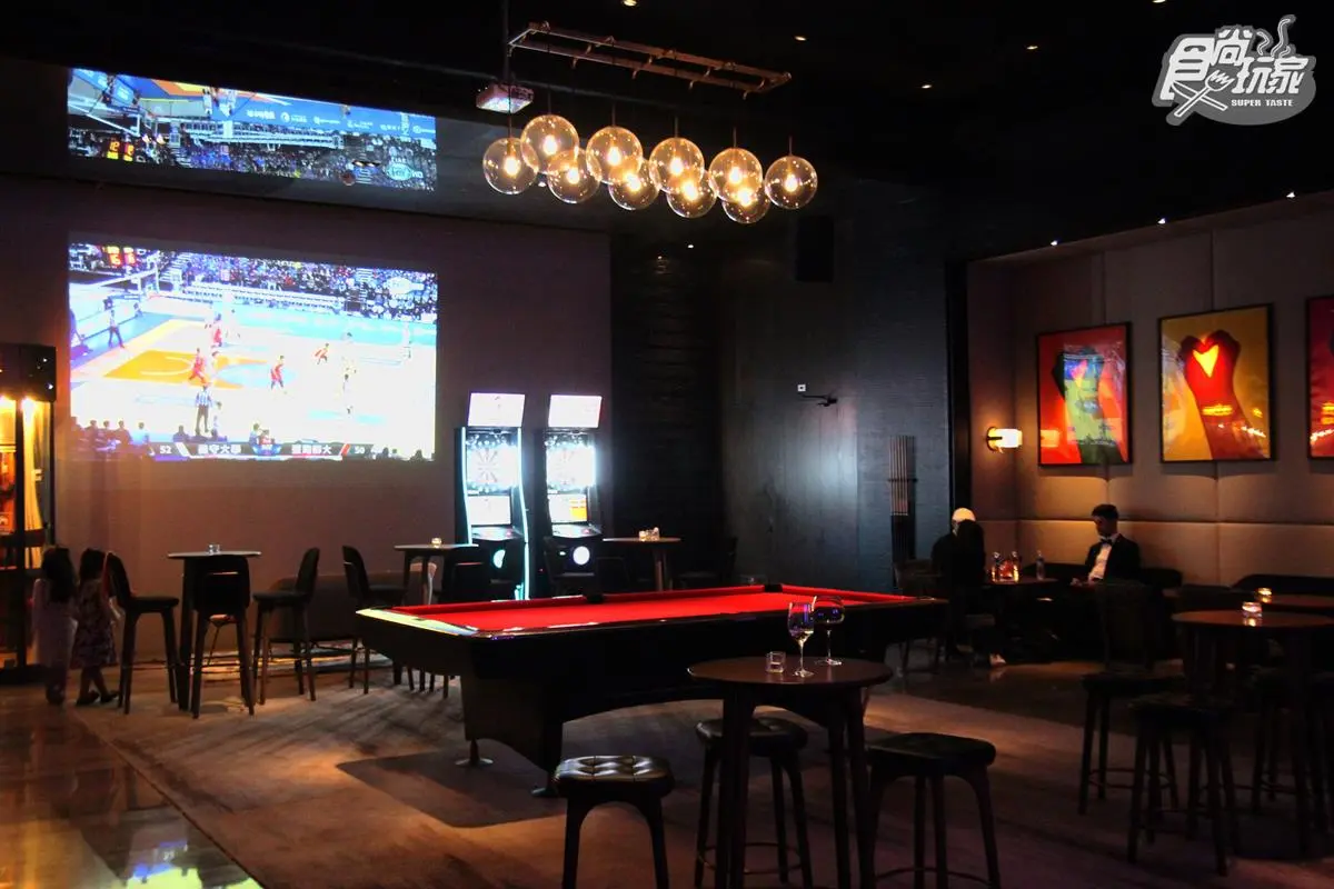 酒吧KTV、撞球間!列入最潮住宿「新竹英迪格酒店」新竹最夯派對基地 酒吧KTV、撞球間!列入最潮住宿「新竹英迪格酒店」新竹最夯派對基地