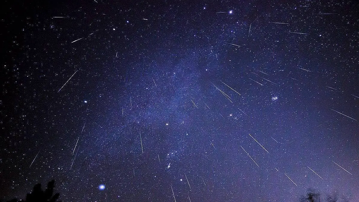 天文迷注意！「天琴座流星雨」預測大爆發在「這一晚」＋火流星必看
