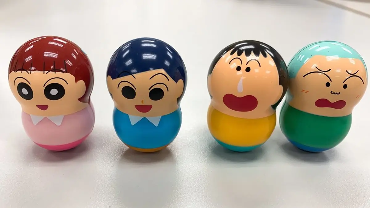 這波要收！蠟筆小新出「轉轉花生」公仔，小葵、小白通通變不倒翁