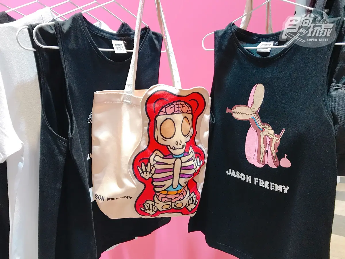 公仔迷快搶!爆紅IG「解剖玩具快閃店」3公尺超大ELMO搶先曝光 公仔迷快搶!爆紅IG「解剖玩具快閃店」3公尺超大ELMO搶先曝光
