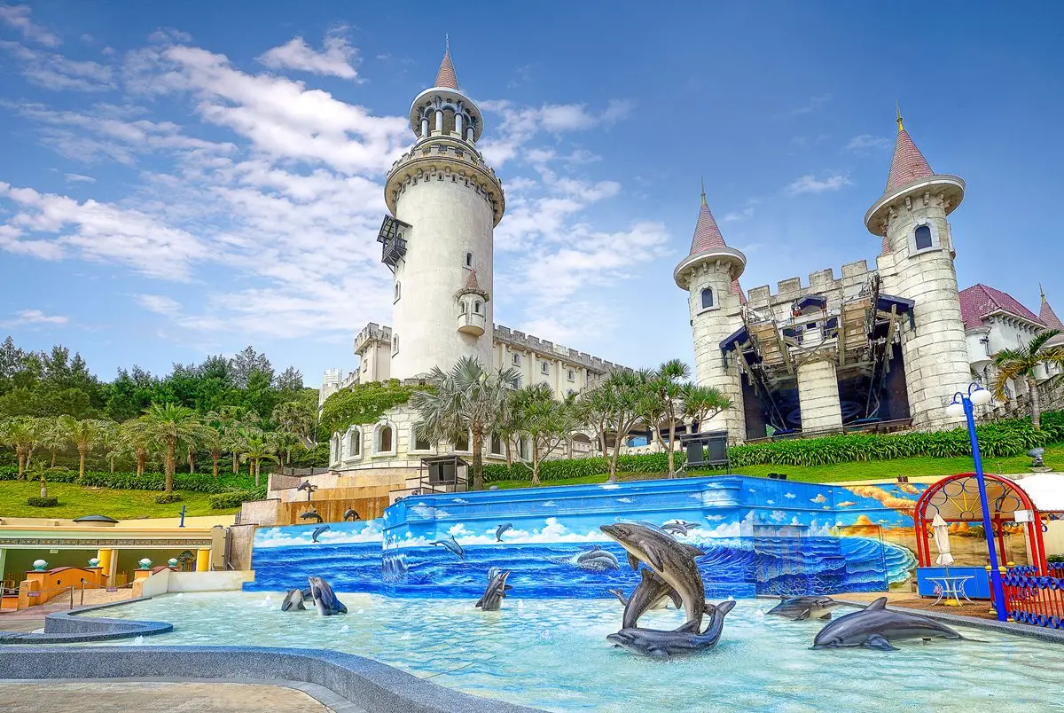 最新設施!遠雄海洋公園最新「海豚3D戲水池」,跟海豚合照 最新設施!遠雄海洋公園最新「海豚3D戲水池」,跟海豚合照