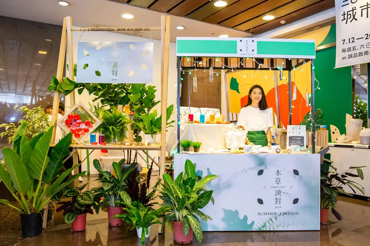 最新網美必拍「彩虹光譜」！IG爆紅大理石炸雞、台北最神祕餐車