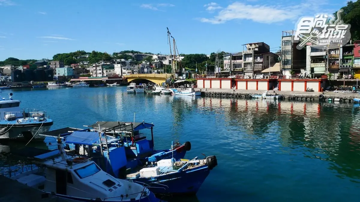 基隆14小時這樣玩!小吃美景23點:蔥油餅、吉古拉、豬肝腸必吃,打卡海景步道、彩色漁村、藍白教堂 基隆14小時這樣玩!小吃美景23點:蔥油餅、吉古拉、豬肝腸必吃,打卡海景步道、彩色漁村、藍白教堂
