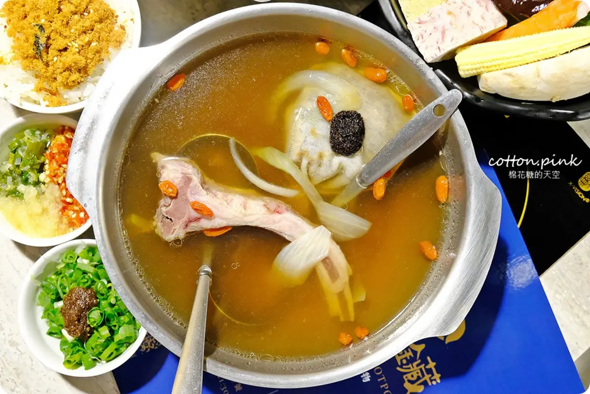 好吃好玩!台中太平區一日遊6亮點:台版天空之鏡、大臉盆冰、最長溜滑梯 好吃好玩!台中太平區一日遊6亮點:台版天空之鏡、大臉盆冰、最長溜滑梯