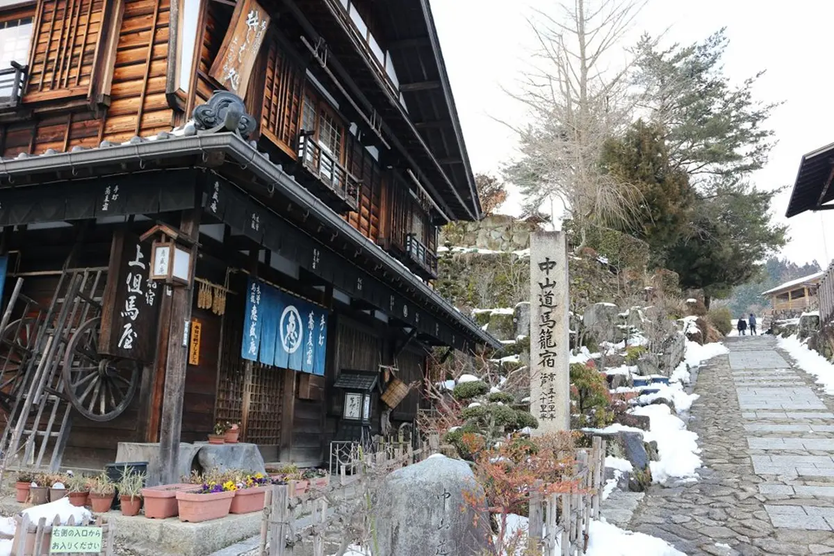 日本秋季限定「祕境巴士」!下車就到江戶老街、楓紅古道、限定「光芒之美」宅院 日本秋季限定「祕境巴士」!下車就到江戶老街、楓紅古道、限定「光芒之美」宅院
