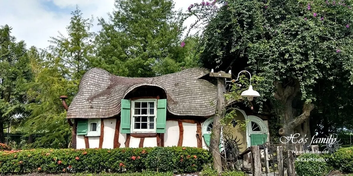 網美暴動了!最新「精靈小屋咖啡店」一秒到歐洲,還能拍到小馬和城堡 網美暴動了!最新「精靈小屋咖啡店」一秒到歐洲,還能拍到小馬和城堡