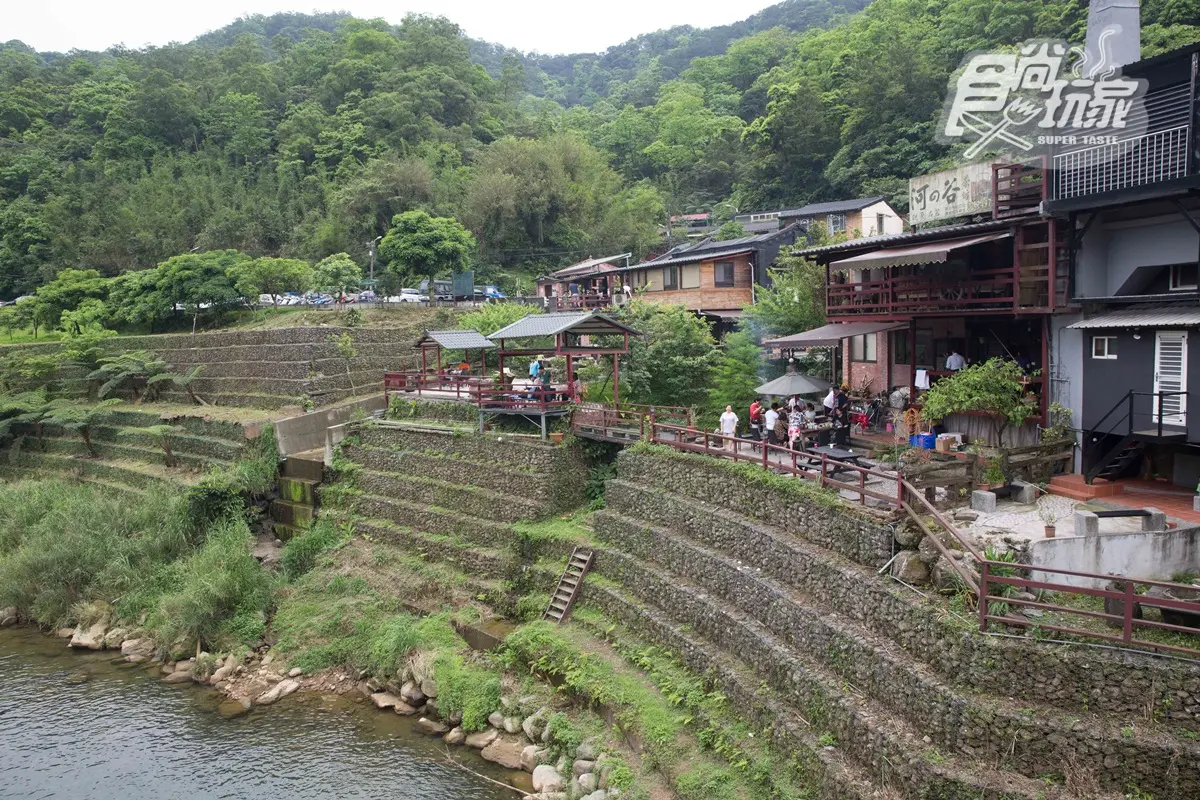 隱藏版「宮崎駿山城」在新北!尋找3億6千歲活化石,還可喝咖啡追火車 隱藏版「宮崎駿山城」在新北!尋找3億6千歲活化石,還可喝咖啡追火車