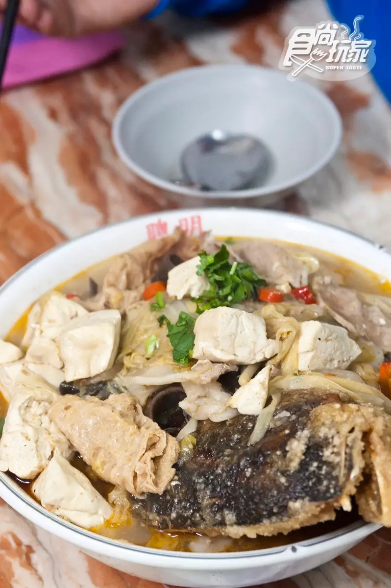 天冷不出門就能爽嗑!5家排隊名店鍋物:浮誇爆量牛肉、祖傳砂鍋魚頭、獨門汕頭湯底 天冷不出門就能爽嗑!5家排隊名店鍋物:浮誇爆量牛肉、祖傳砂鍋魚頭、獨門汕頭湯底