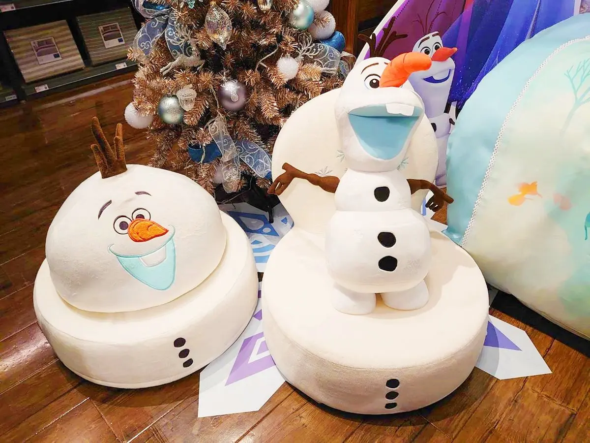 窩進雪寶裡睡!HOLA新「冰雪奇緣系列」,搶雪寶玩、漢堡和室椅、法蘭絨毯 窩進雪寶裡睡!HOLA新「冰雪奇緣系列」,搶雪寶玩、漢堡和室椅、法蘭絨毯